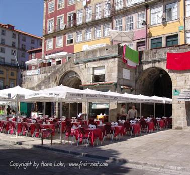 We explore Porto, Portugal 2009, DSC01370b_H555